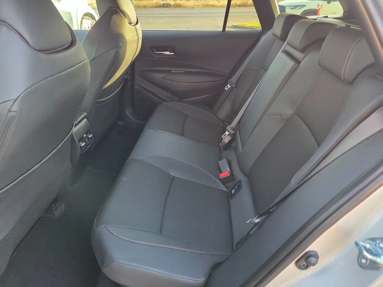 Toyota Corolla TS 2,0l Hybrid GR Sport Technik-Paket 9