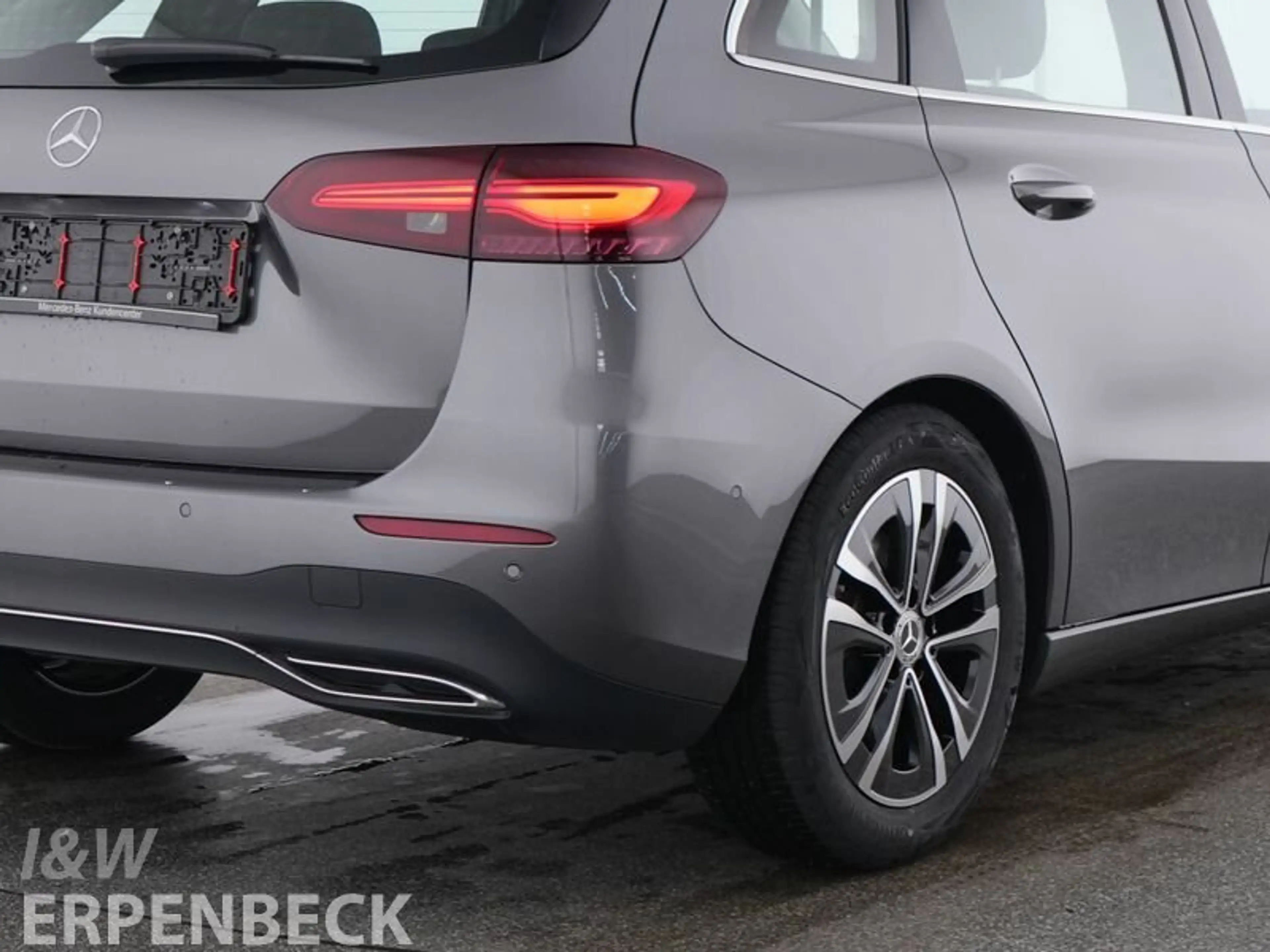 Mercedes-Benz B 200 B 200 Progressive — photo 4