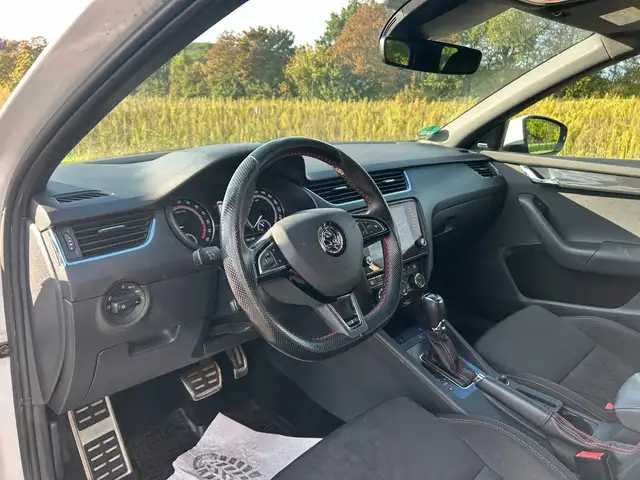 Skoda Octavia view 13