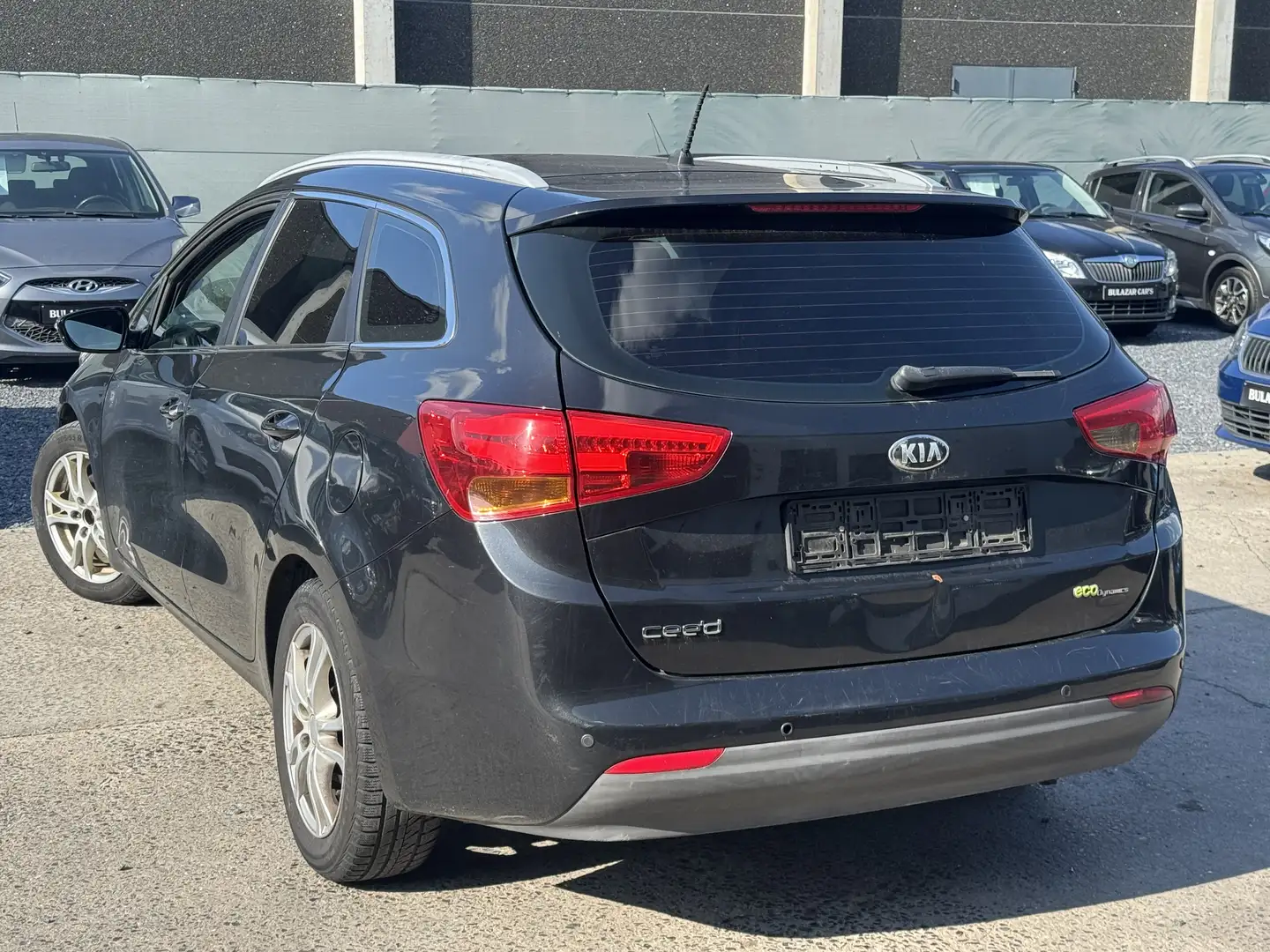 Kia Ceed SW / cee'd SW Cee'd SW 1.4 CRDi *CARNET*EURO5*MOTEUR OK - 1