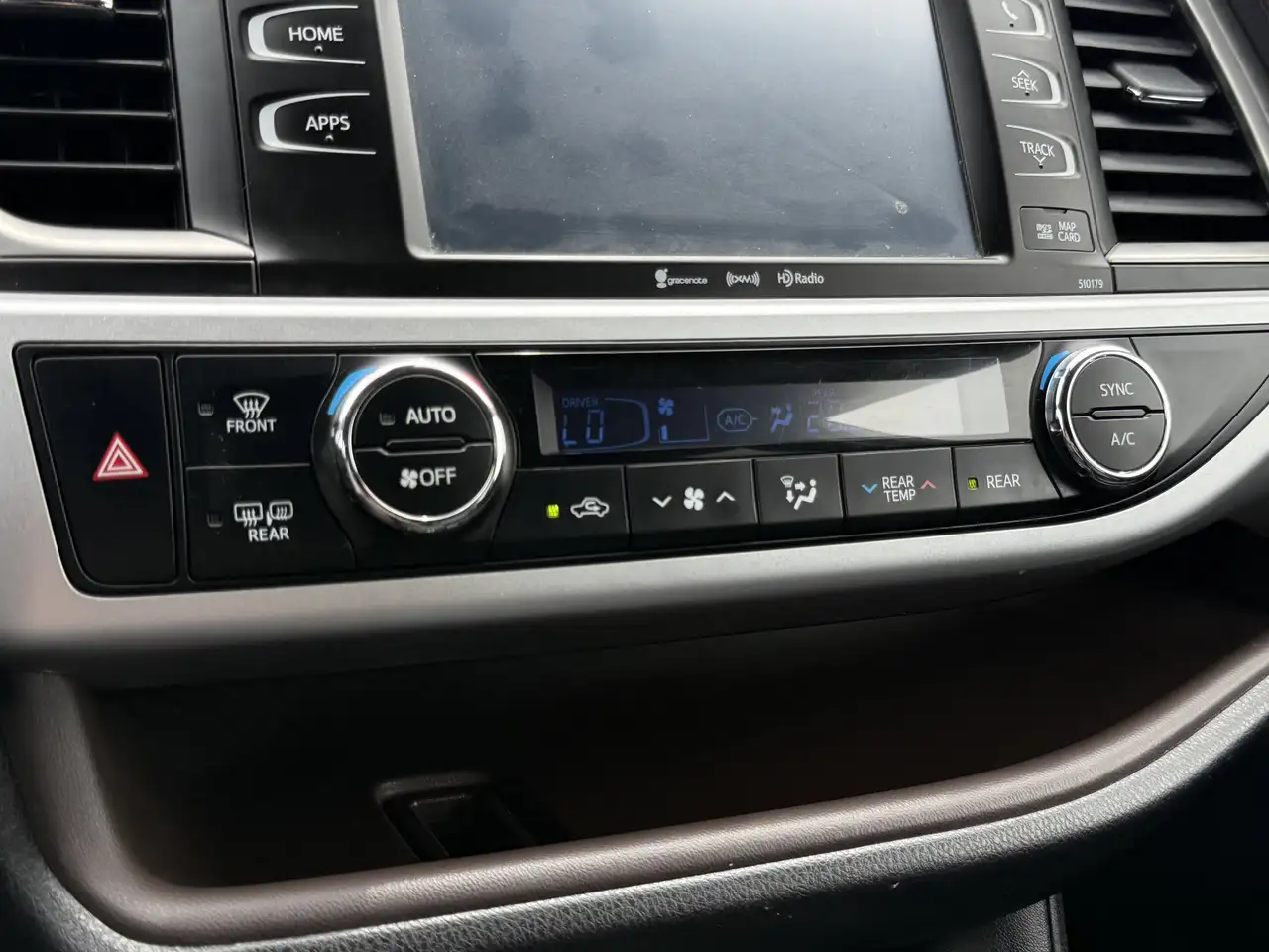 Toyota Highlander снимка Toyota Highlander