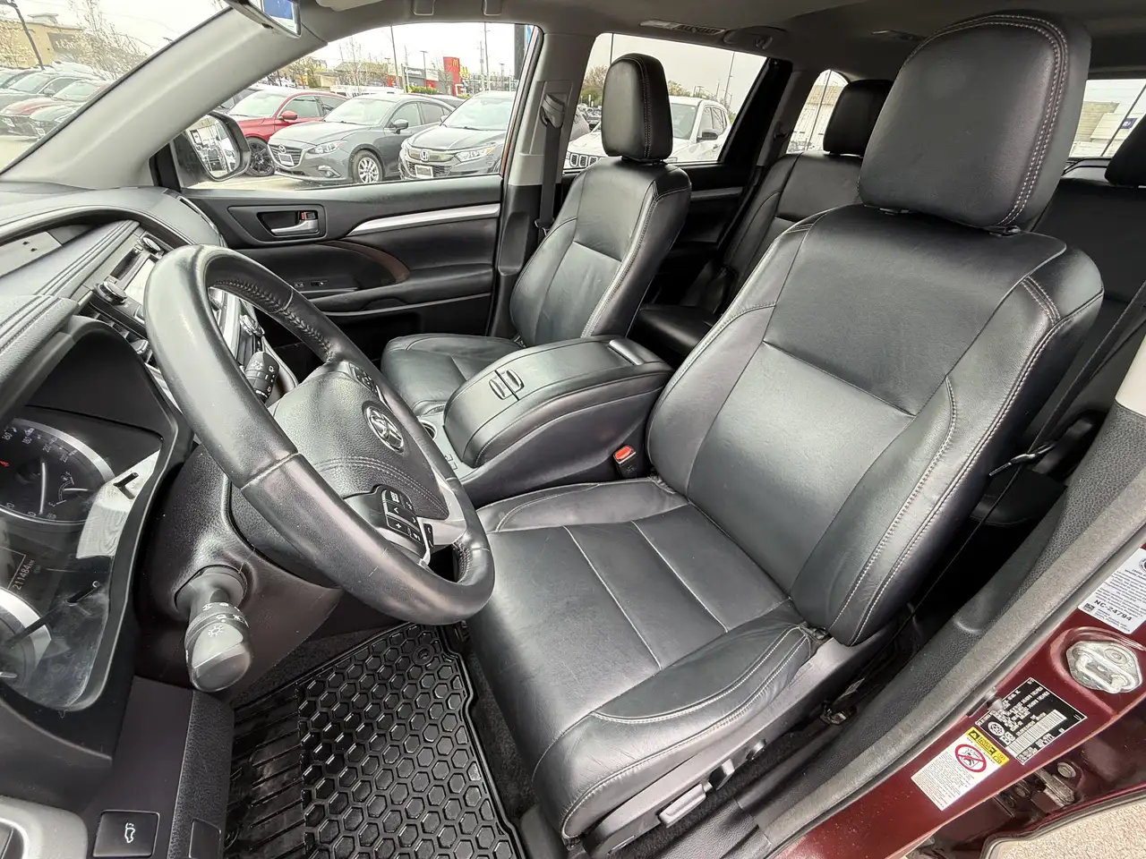 Toyota Highlander снимка Toyota Highlander