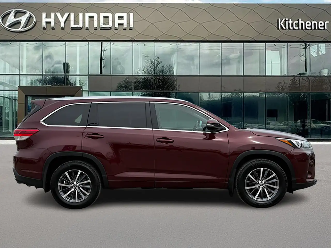 Toyota Highlander снимка Toyota Highlander