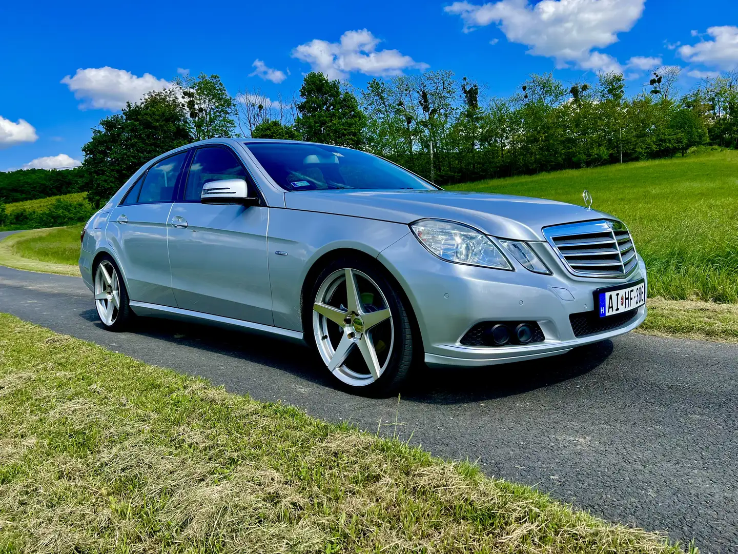 Mercedes-Benz E 200 CDI Automatik Classic - 1