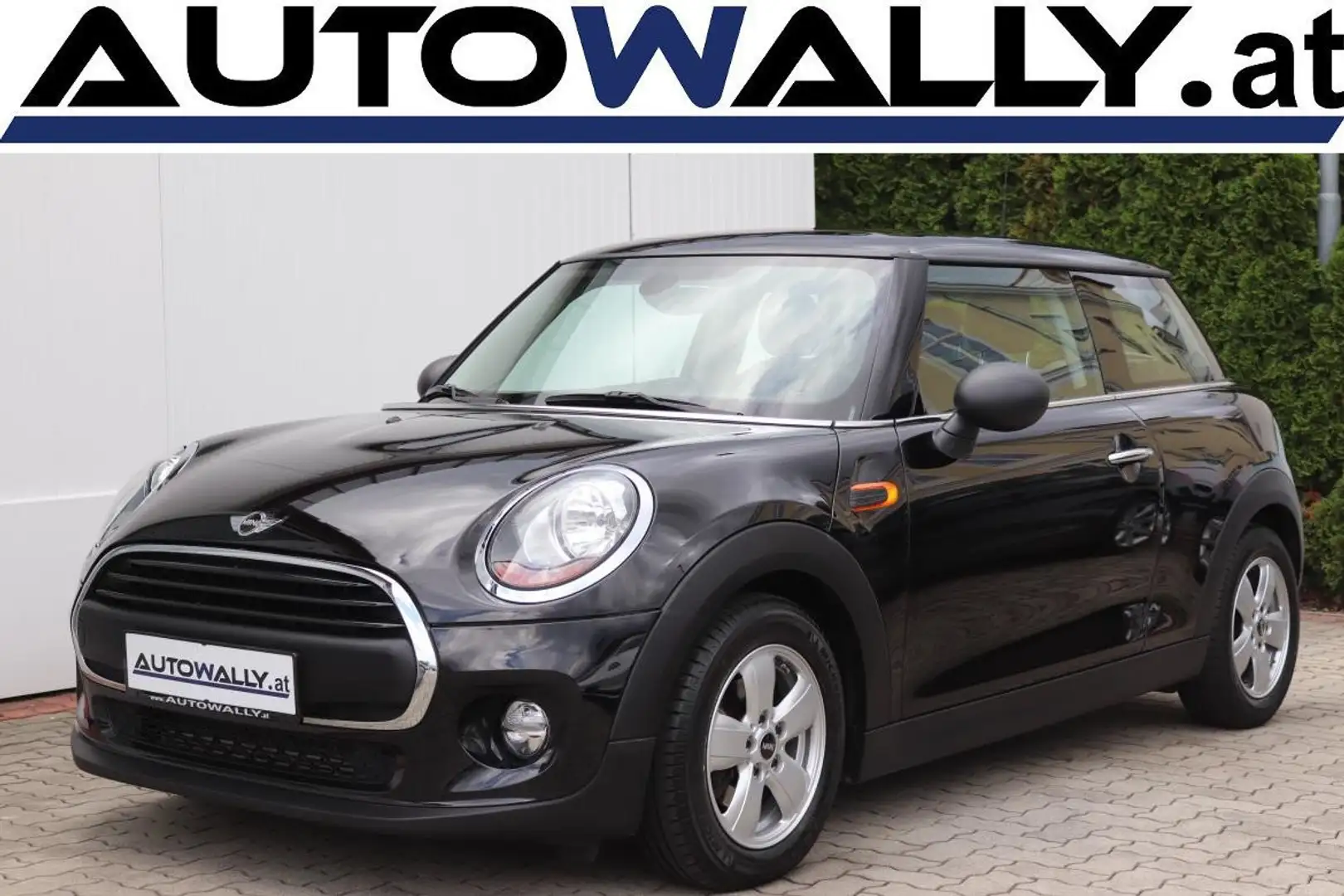 MINI One First Schwarz - 1