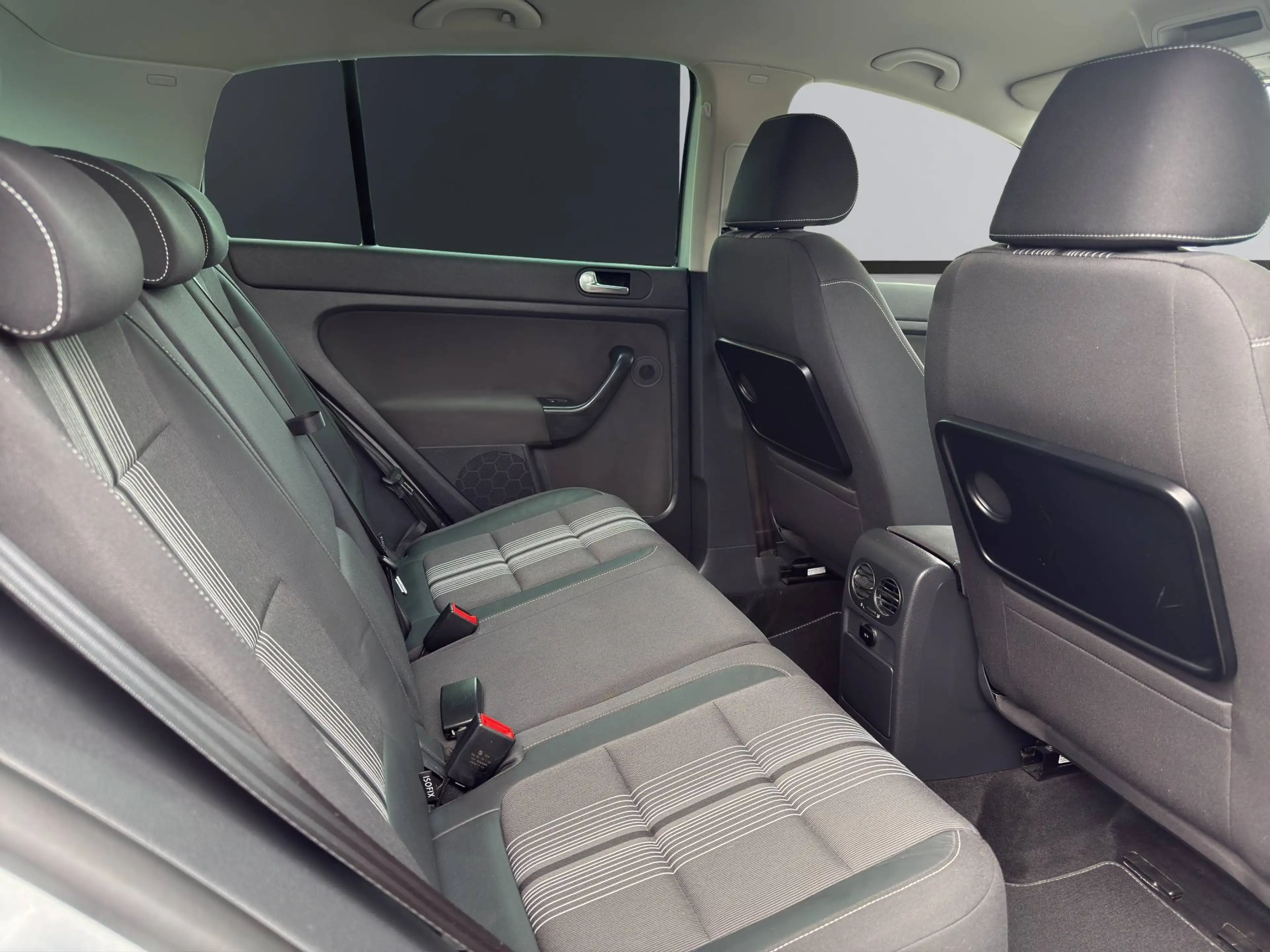 Volkswagen Golf Plus 1.6 TDI Match — photo 14