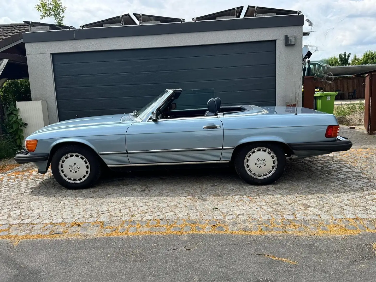 Mercedes-Benz SL 560 original Zustand in Note2 mit Service neu Blau - 2