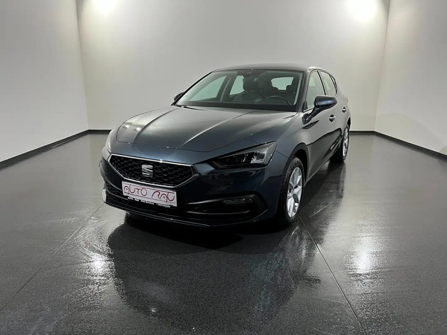 SEAT Leon 1.0 TSI Style *LED*PDC*SHZ* Grau - 2