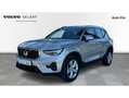Volvo XC40 T2 Core Aut. srebrna - thumbnail 1