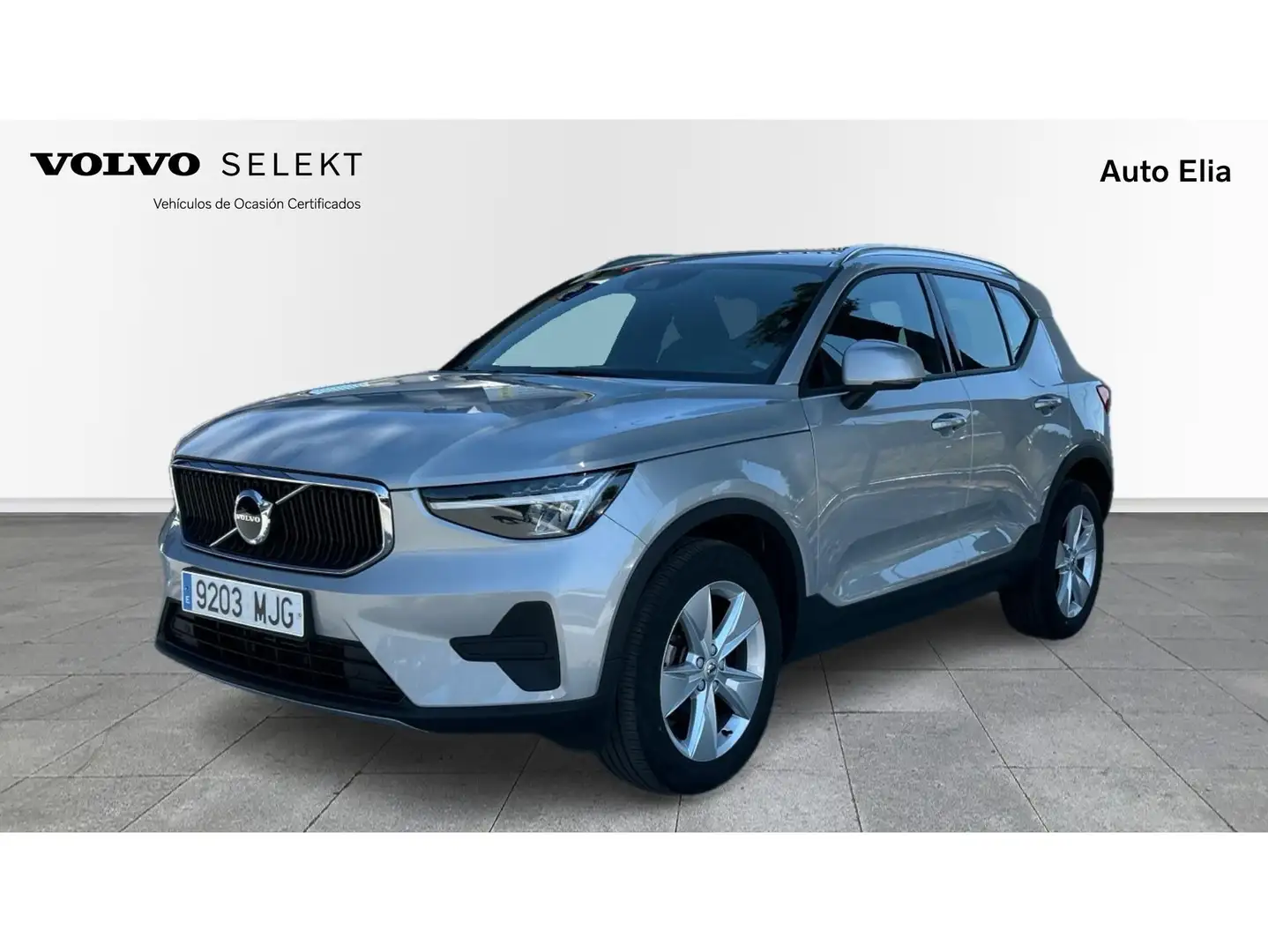 Volvo XC40 T2 Core Aut. Plateado - 1