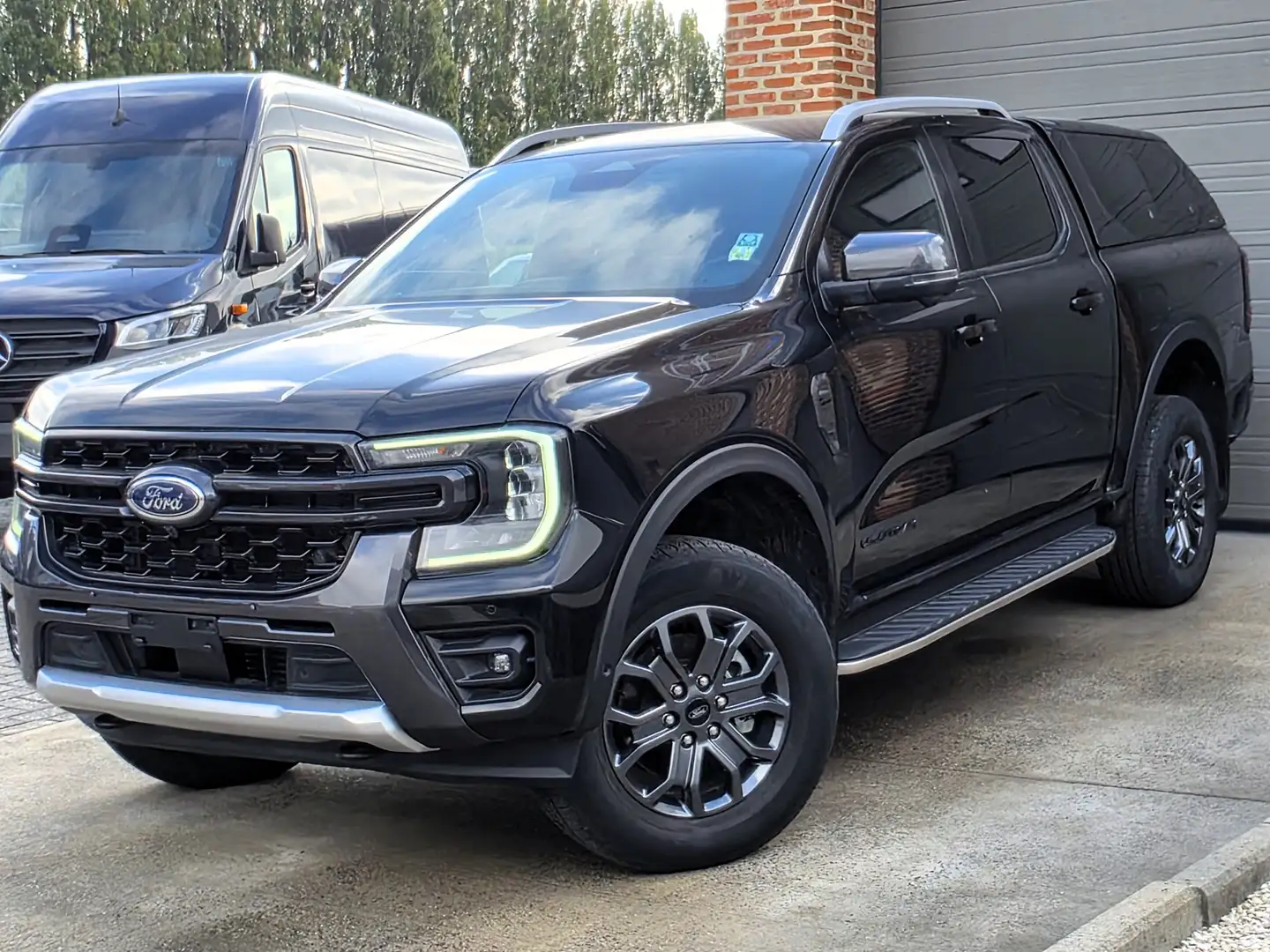 Ford Ranger Wildtrak 4x4 34990EX 2024 - Alpha Hardtop - 205 PK Noir - 1