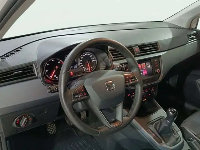 SEAT Arona view 10