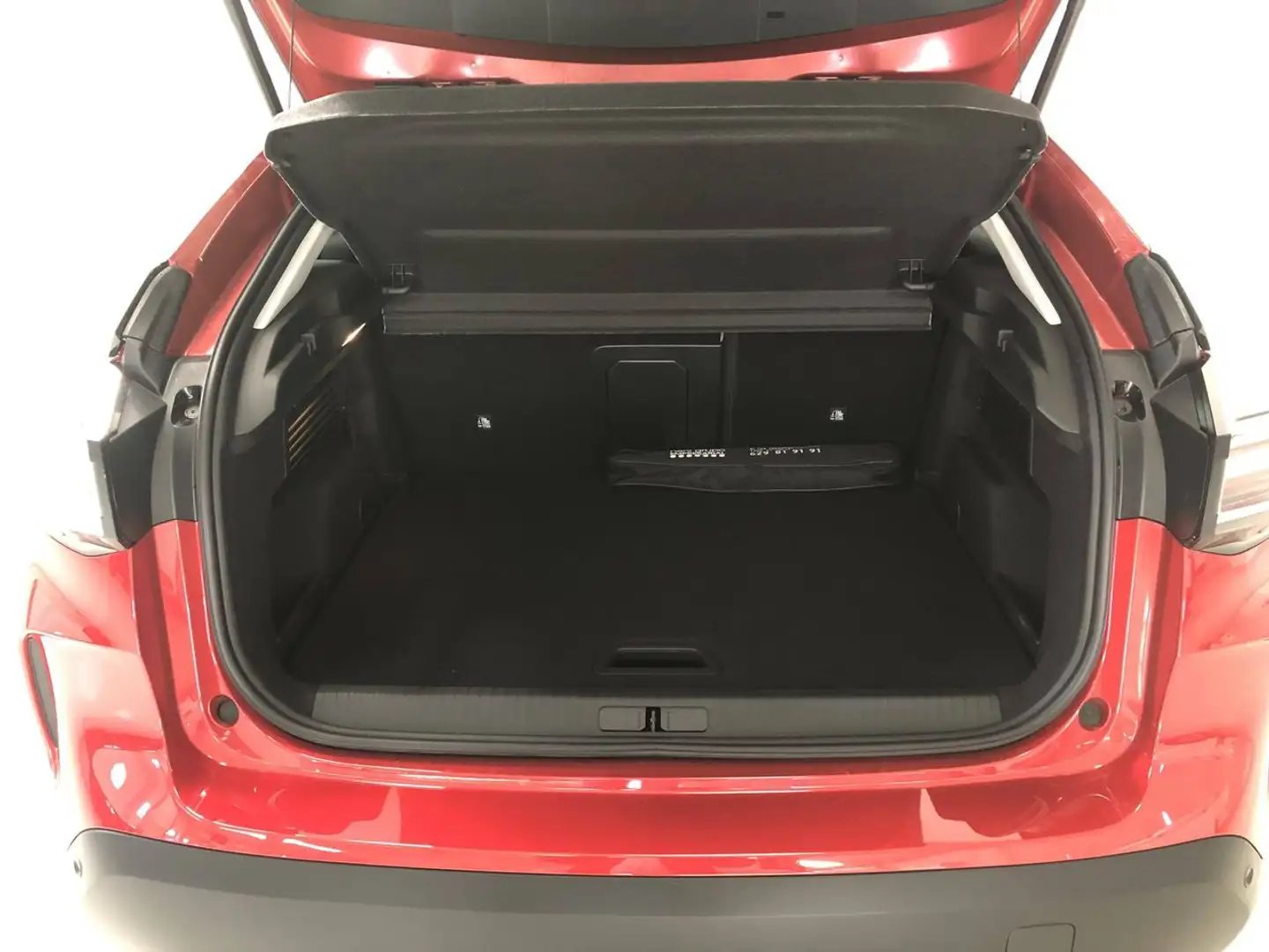 Citroen C4 Hybrid 136 e-DCS6 Max Rouge - 2