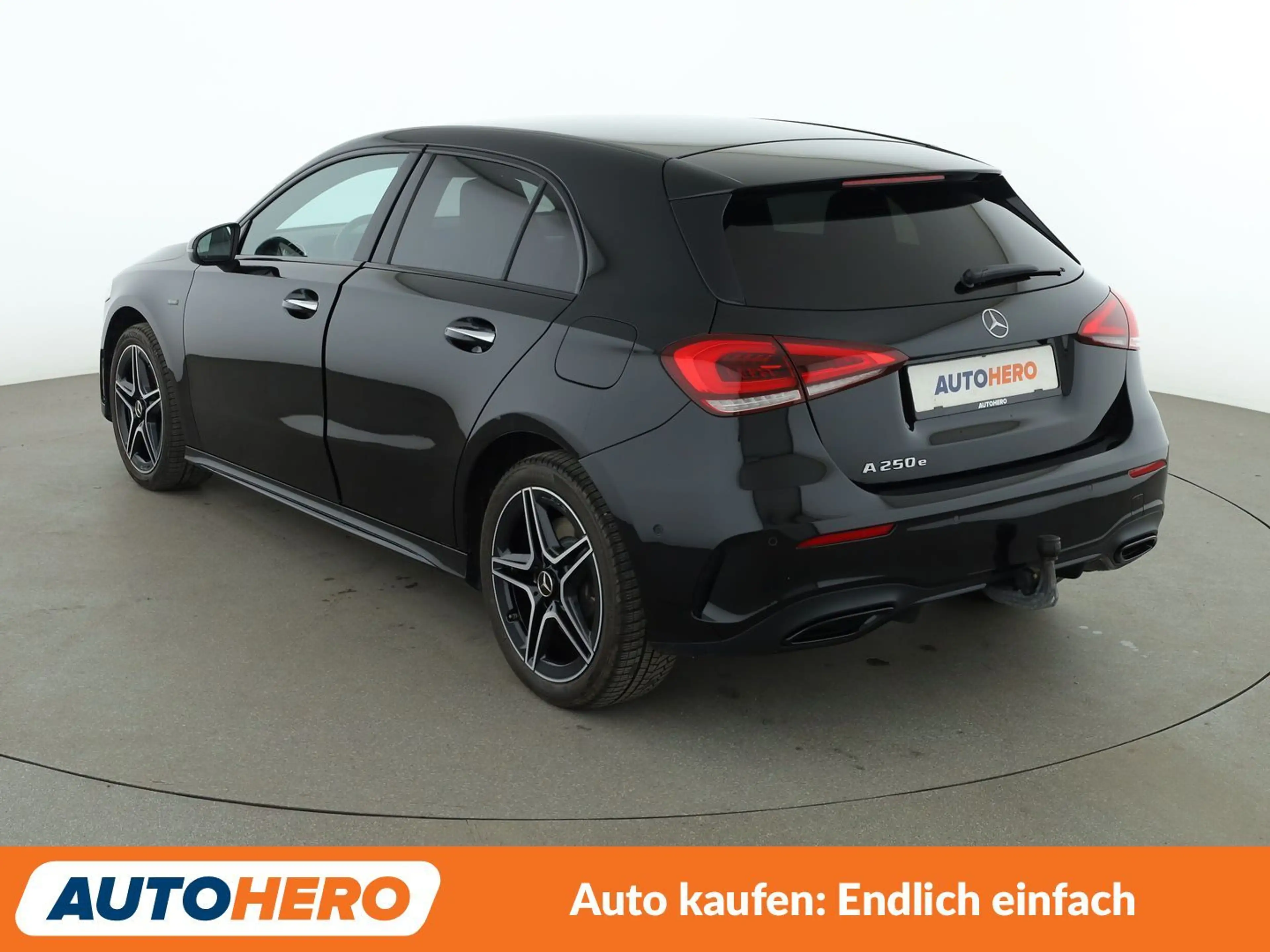 Mercedes-Benz A 250 2020 AMG Line Aut.*LED*NAVI*TEMPO*PDC*SHZ*KLIMA* — photo 4