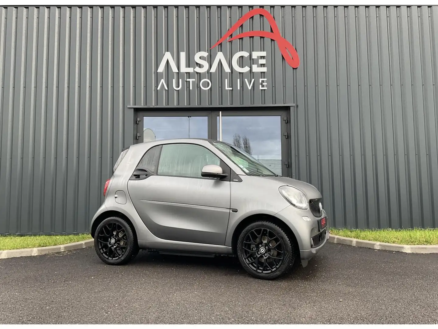 smart forTwo Smart Fortwo Coupe Electric 82CH BVA - PASSION Gris - 1