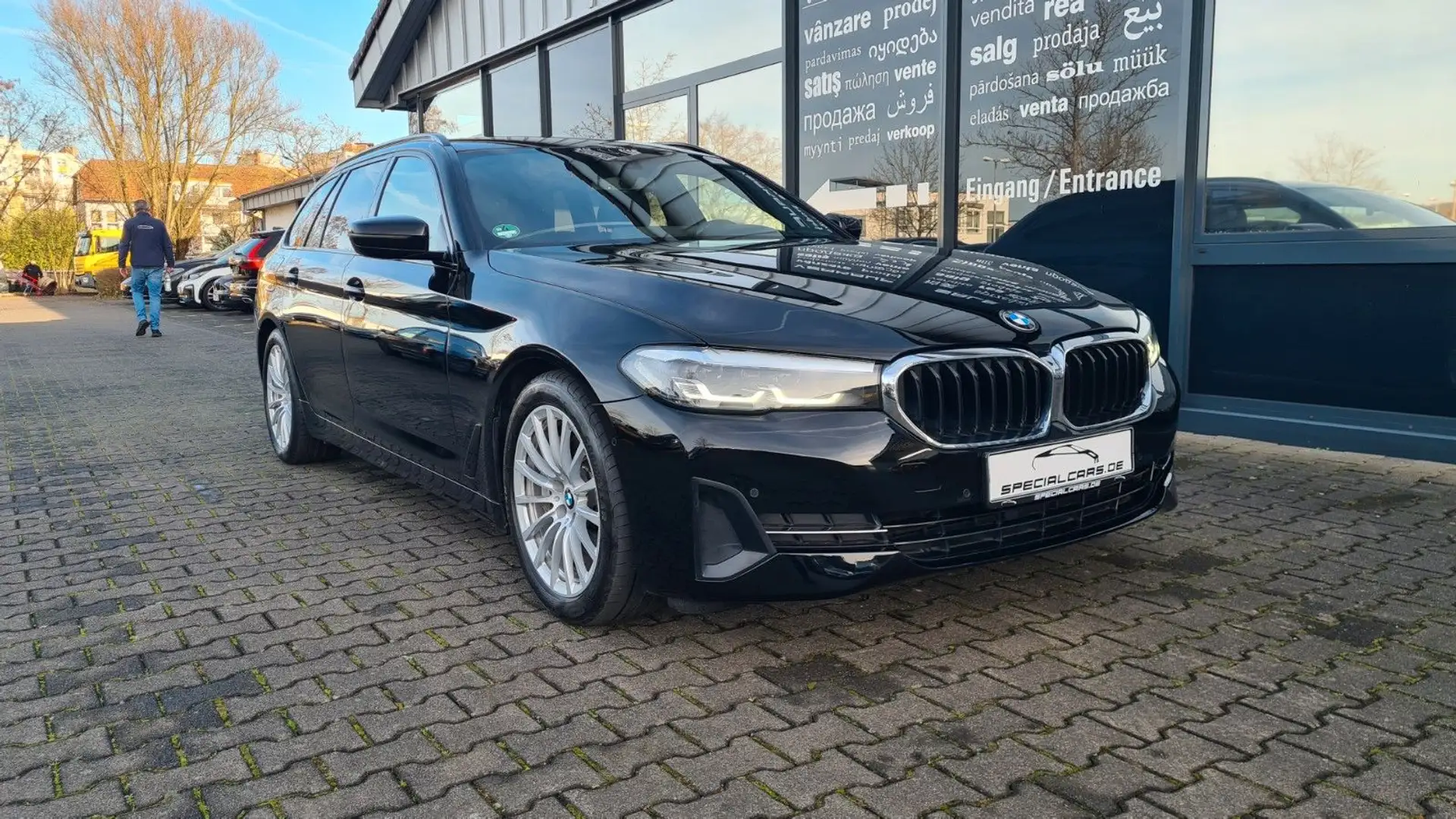 BMW 530 d T xDrive - Sport AUT - SHADOW - AHK - Schwarz - 1