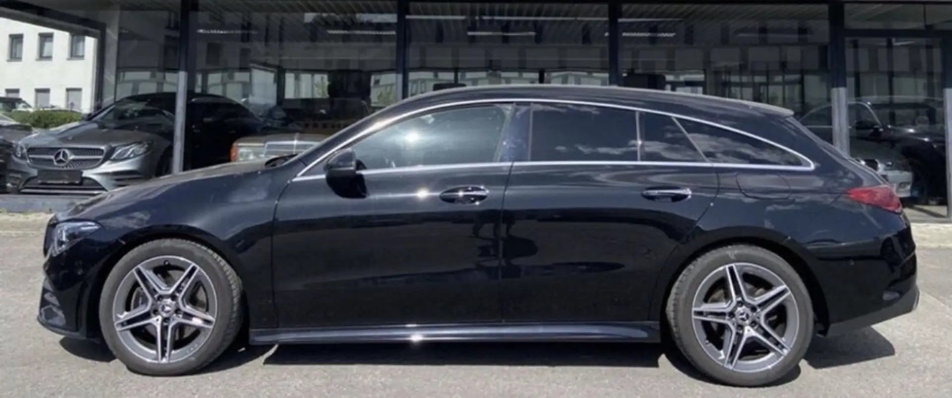 Mercedes-Benz CLA 220 d Shooting Brake Aut. - 2
