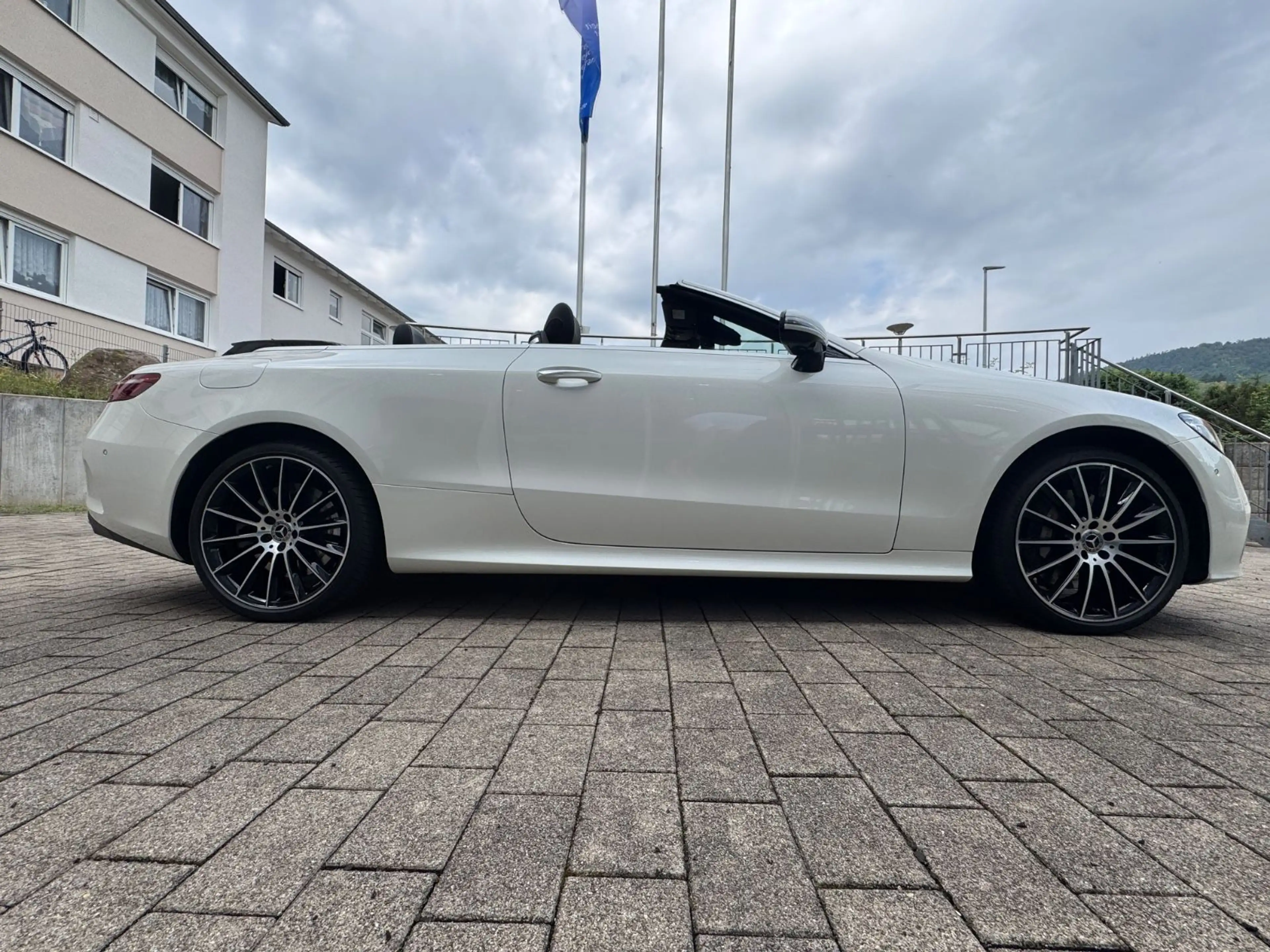 Mercedes-Benz E 450 Cabrio AMG+360+Keyless+Burmester+JungeSterne+ACC — photo 8