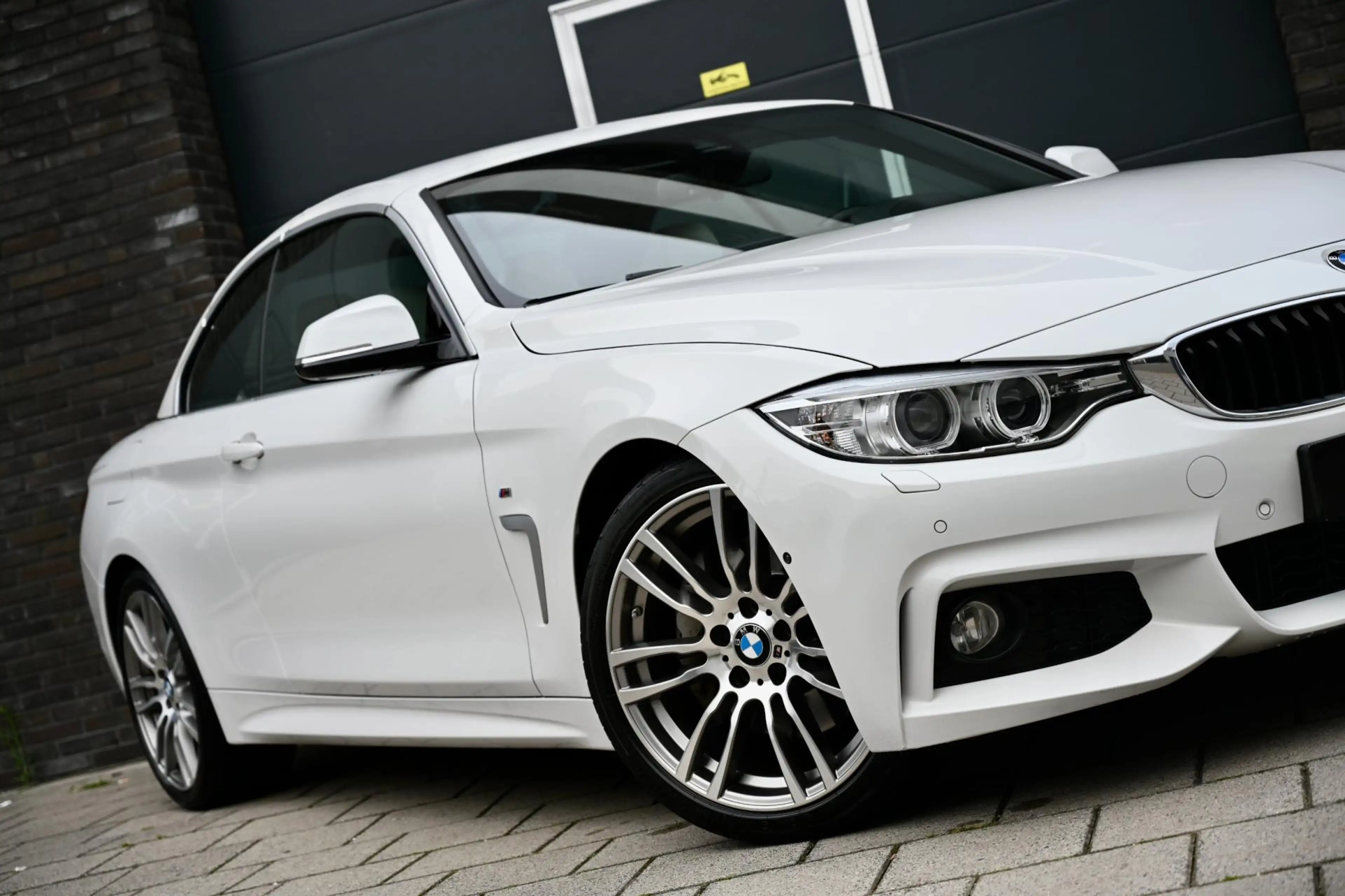 BMW 440 440i Cabriolet, M-Pakket, B58, M Performance uitla — photo 7