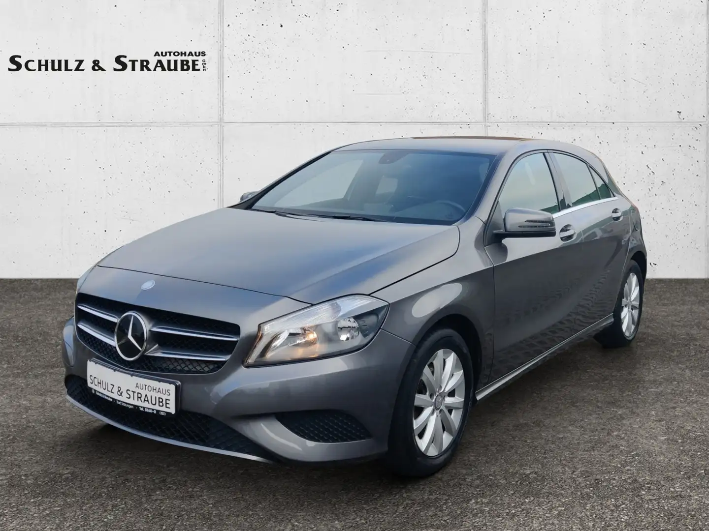 Mercedes-Benz A 180 Style BlueEfficiency KLIMA Sitzheizung Multifunkt Gris - 2