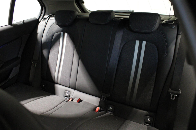 BMW 120 1-serie 120i Sport Line | PDC | Stoelverwarming | — photo 23