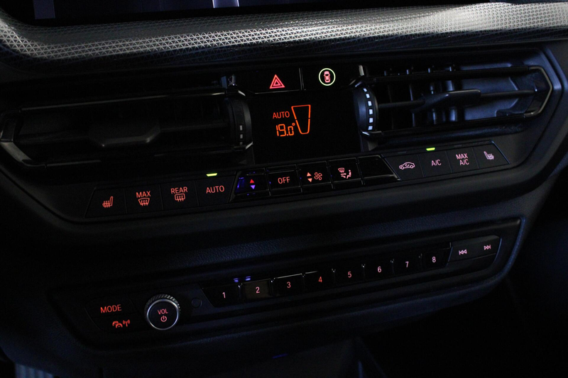 BMW 120 1-serie 120i Sport Line | PDC | Stoelverwarming | — photo 18
