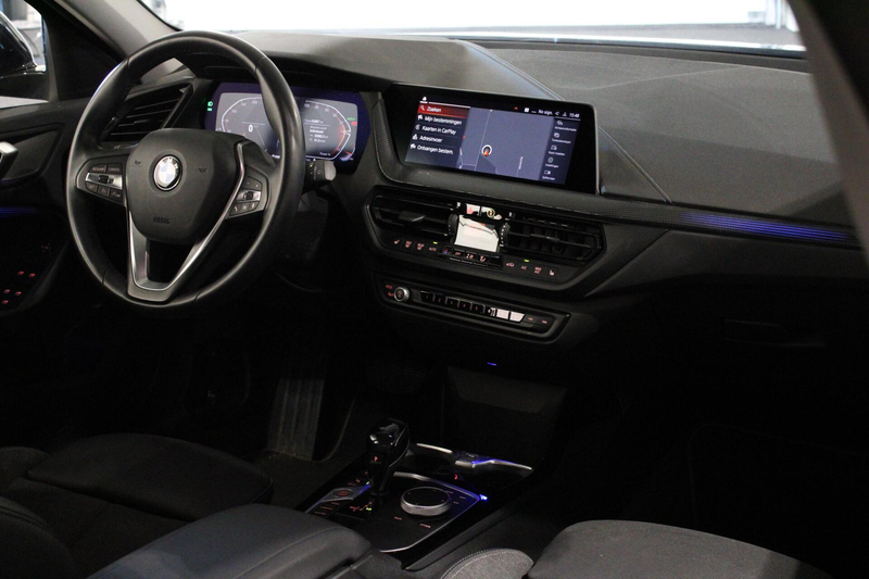 BMW 120 1-serie 120i Sport Line | PDC | Stoelverwarming | — photo 2