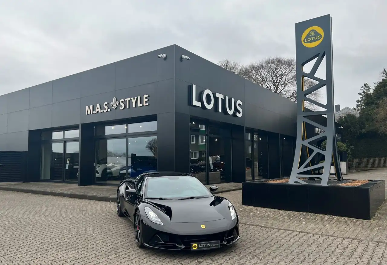 Lotus Emira