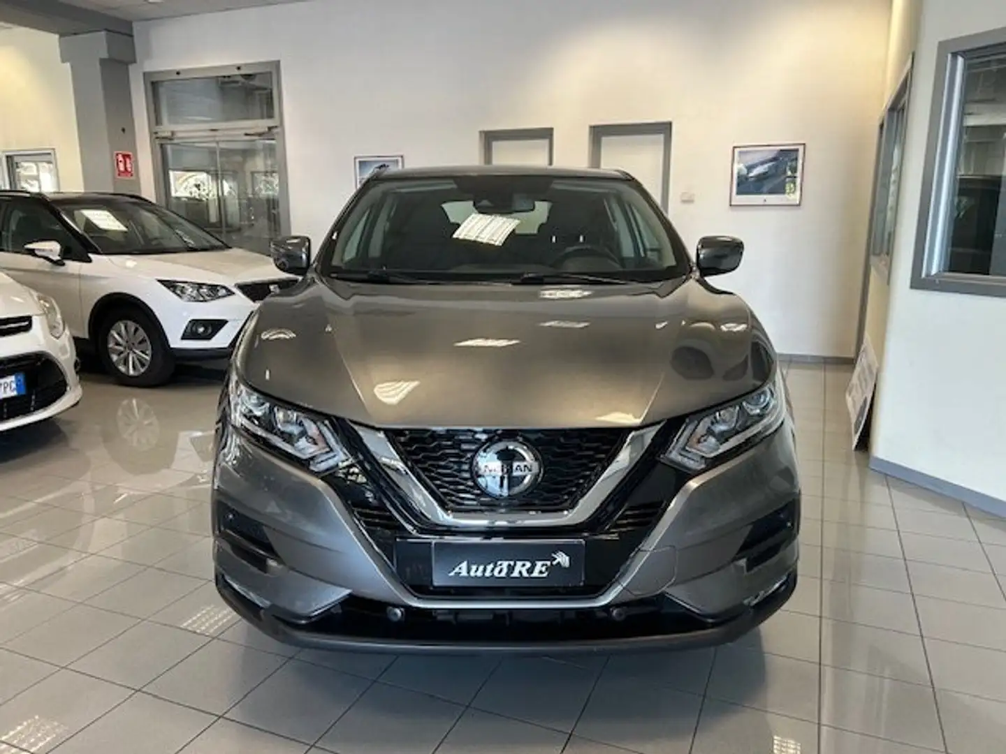 Nissan Qashqai Qashqai 1.3 dig-t Tekna 140cv Grigio - 2