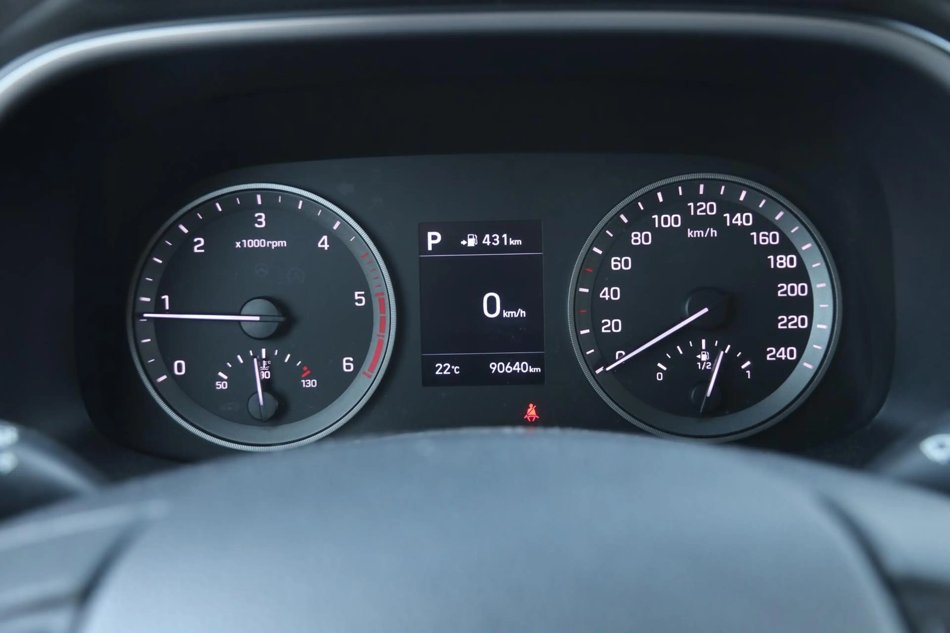 Hyundai TUCSON 1.6 CRDi Trend Mild-Hybrid 2WD — photo 12