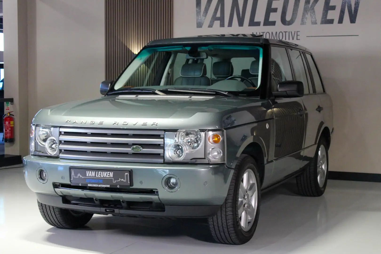 Land Rover Range Rover 4.4 V8 Vogue 19.950 EX BTW Vert - 2