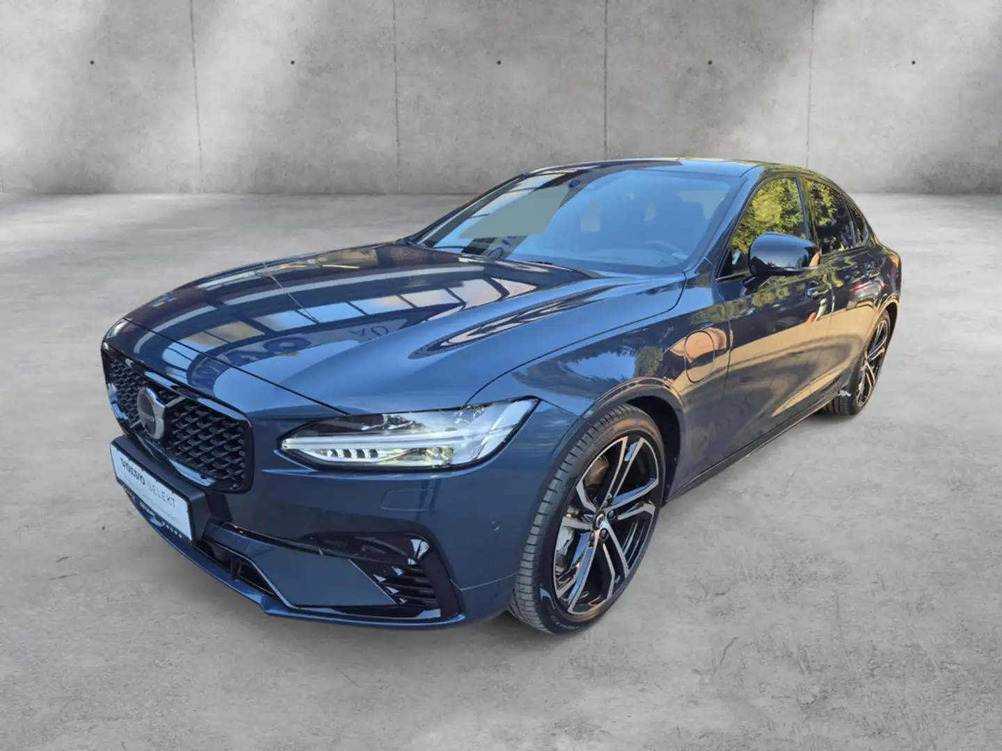 Volvo S90 T8 AWD Recharge Plug-In Hybrid Ultimate Dark Blue - 2