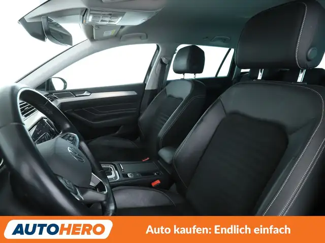 Volkswagen Passat view 10