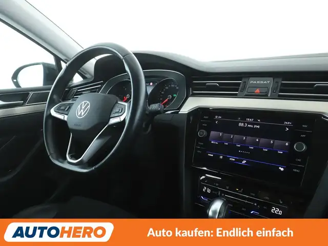 Volkswagen Passat view 13