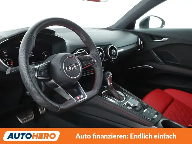 Audi TTS view 11