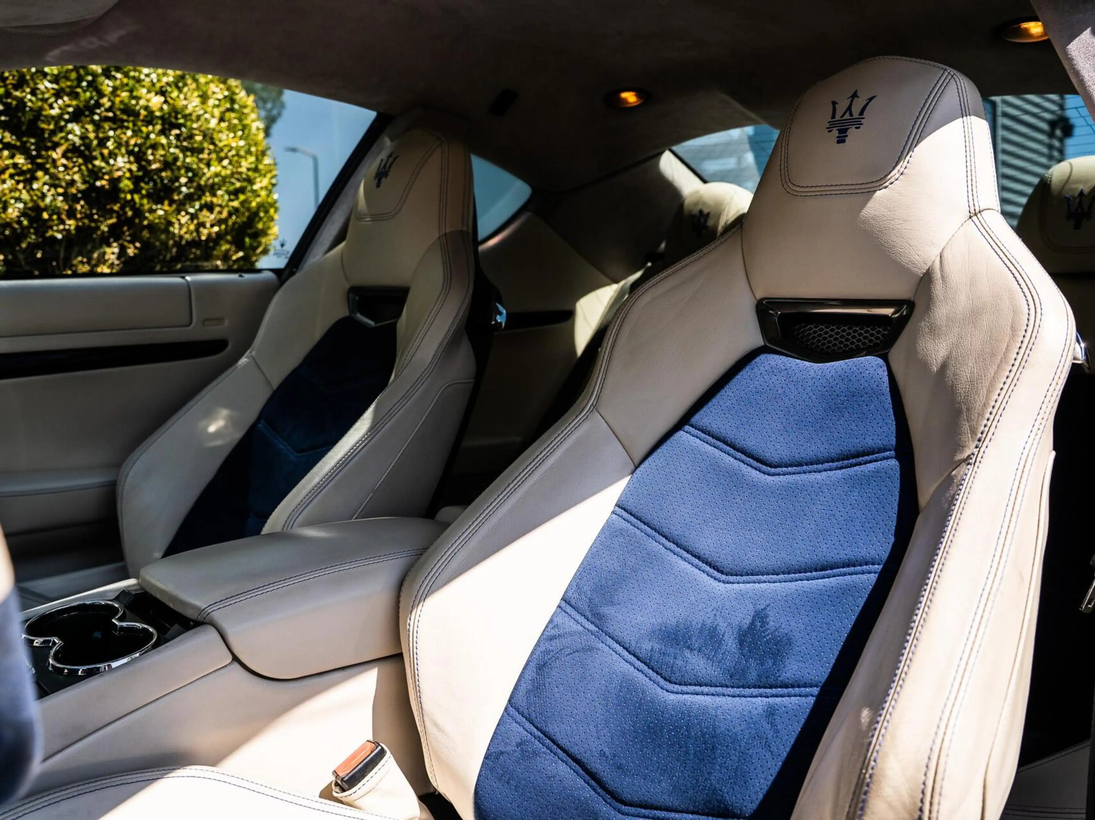 Maserati GranTurismo 4.7 Sport|ALCANTARA HEMEL|CAMERA|BOSE — photo 10