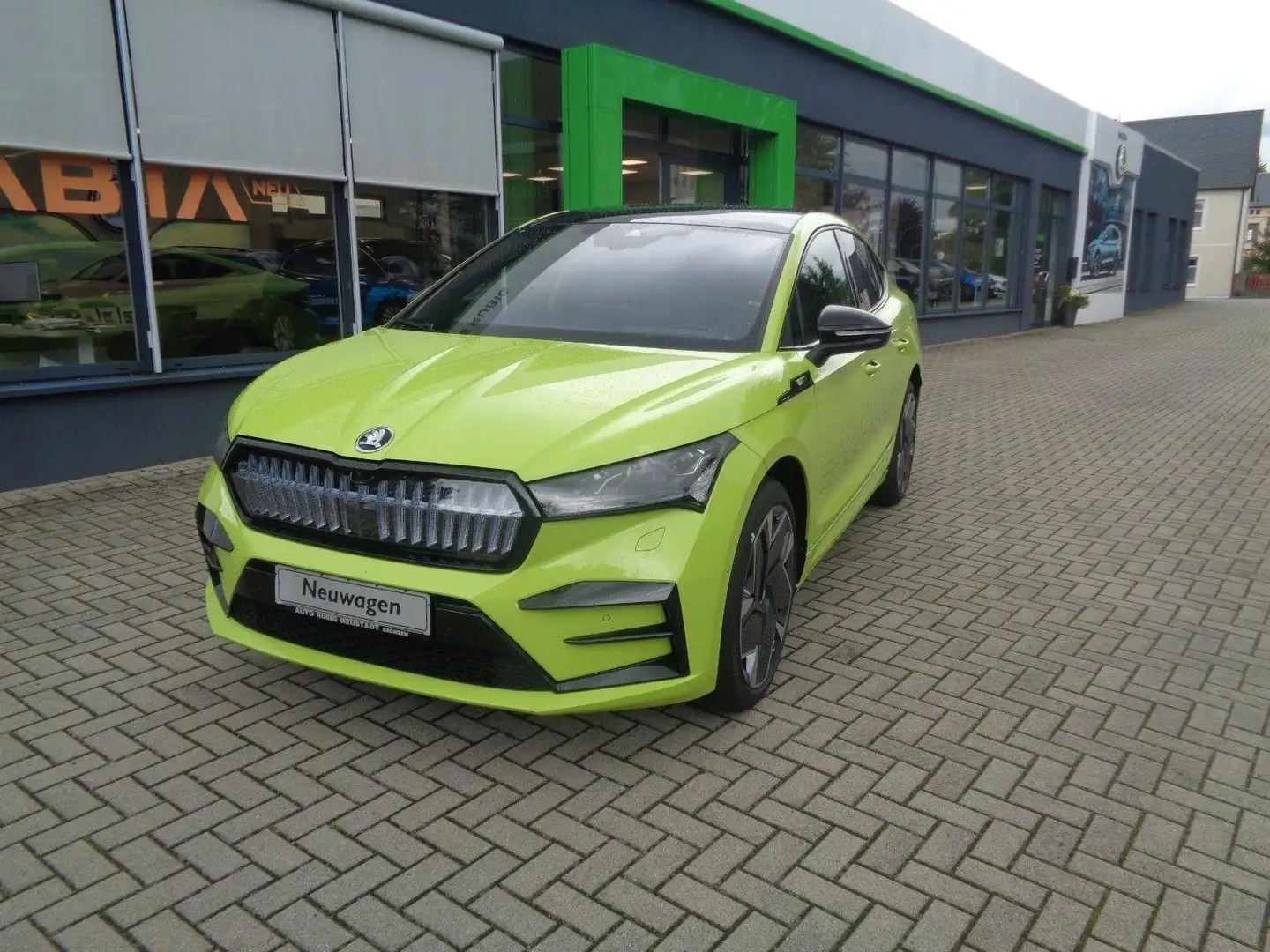 Skoda Enyaq Coupe iV RS,4x4,HeadUp,MatrixLed,Leder,Nav Grün - 1
