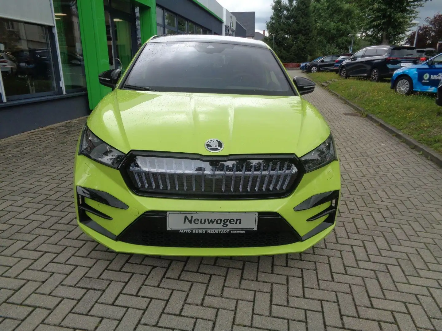 Skoda Enyaq Coupe iV RS,4x4,HeadUp,MatrixLed,Leder,Nav Grün - 2