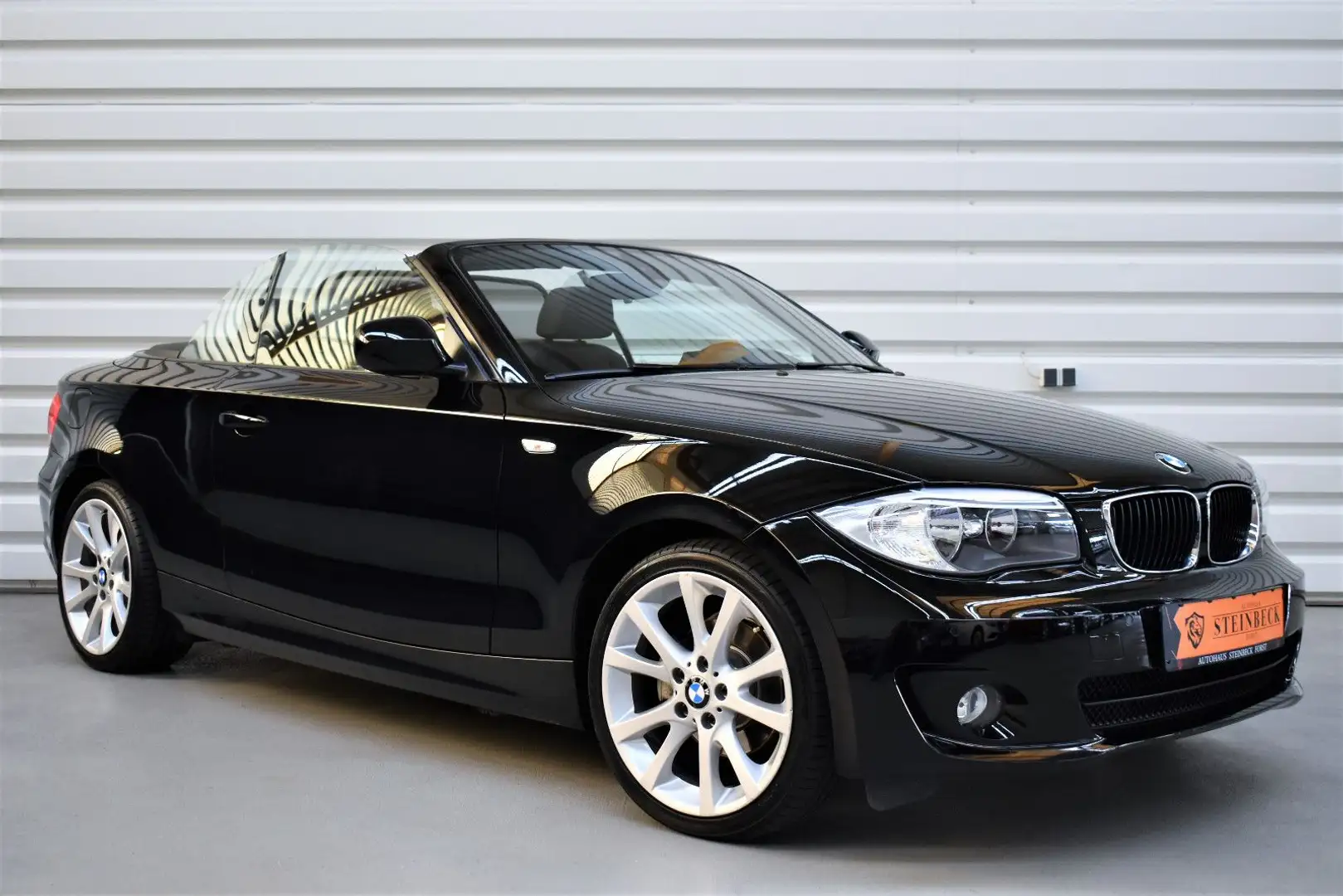 BMW 118 i Cabrio+Navi+Automatik+PDC+Tempomat+SHZ Negru - 1