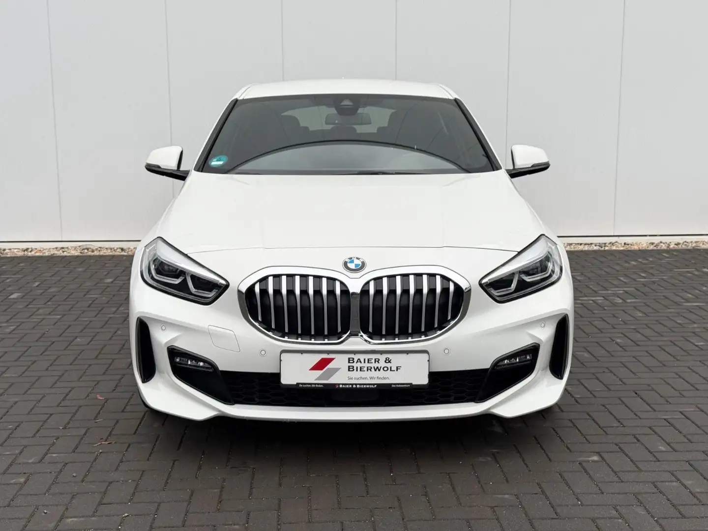 BMW 118 i M SPORTPAKET LED PDC NAVI SHZ WENIG KM Weiß - 2