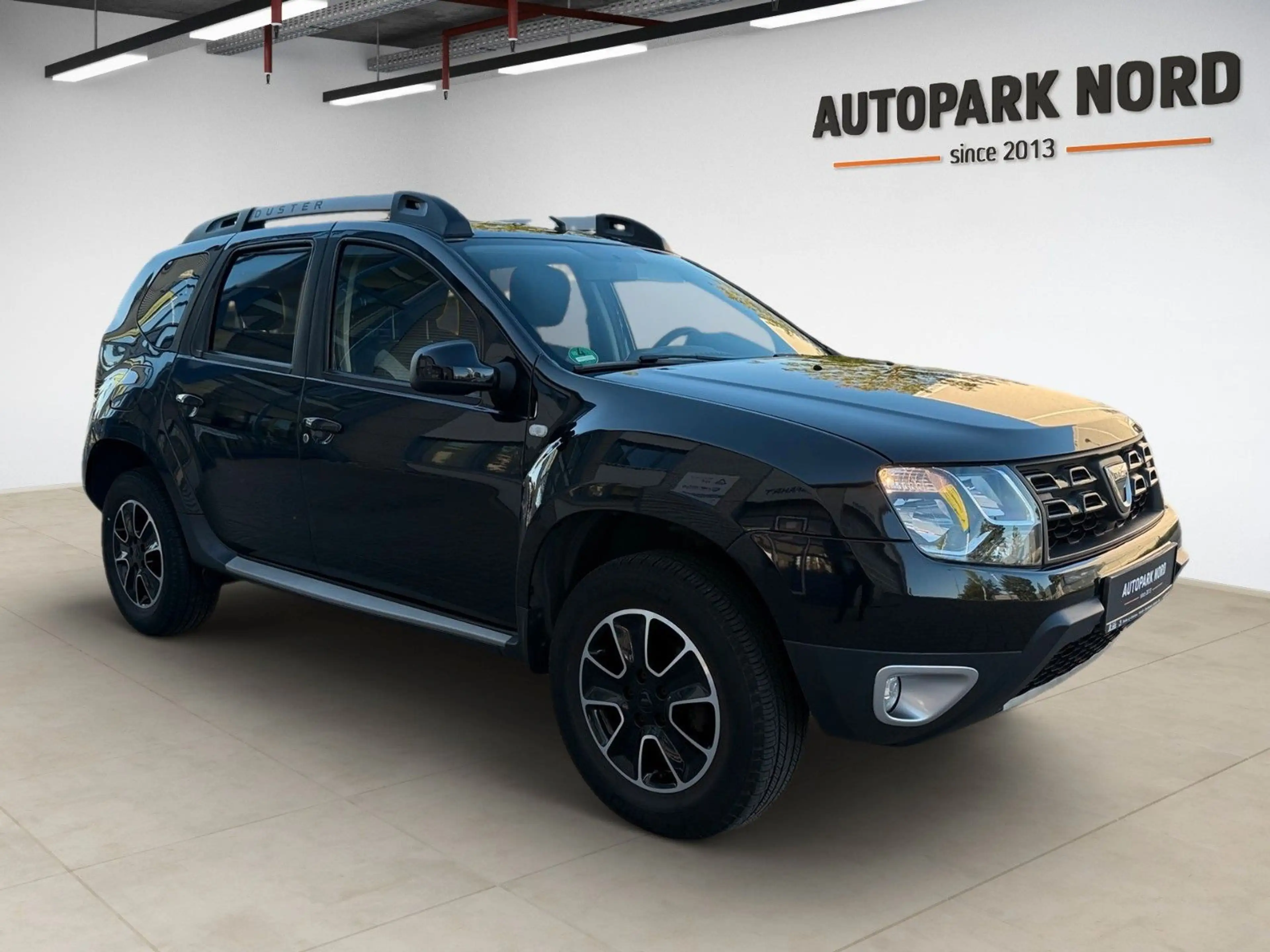 Dacia Duster Black Shadow 4x2/1.HAND/KAMERA/SHZ/TEMP — photo 2