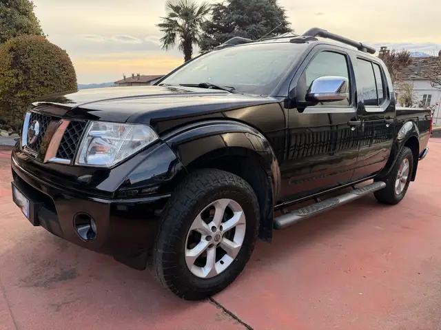 Nissan Navara d.cab 2.5 dci Sport * AUTOMATICO *