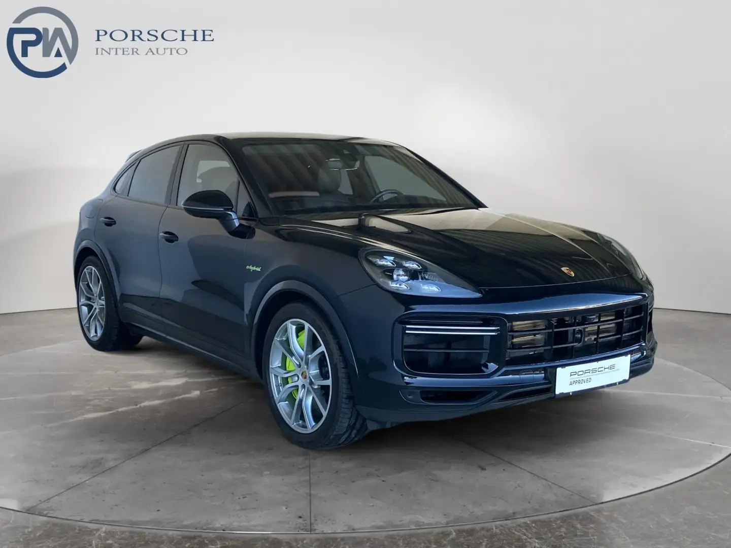 Porsche Cayenne Turbo S E-Hybrid Coupé Schwarz - 2