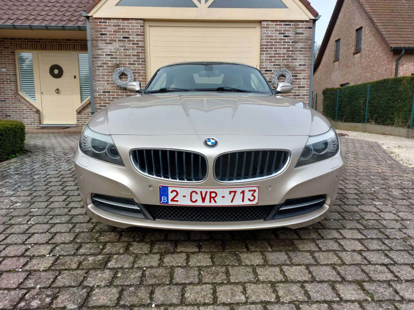 BMW Z4 Z4 sDrive23i Бежевий - 2