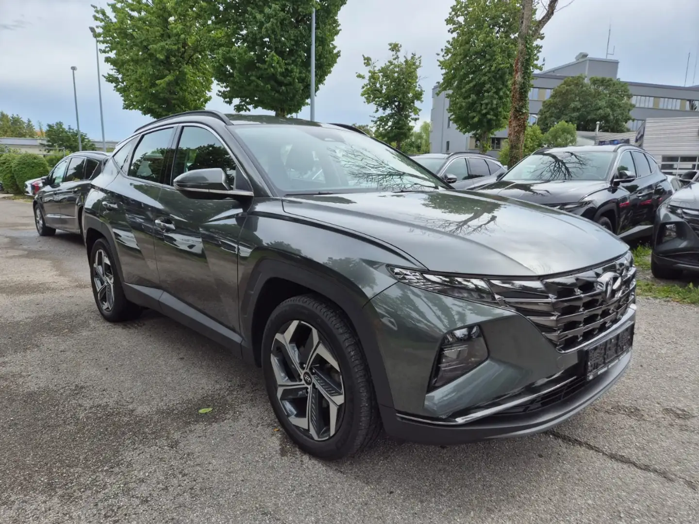 Hyundai TUCSON 1.6 Plug In Hybrid T-GDI Navi Sitzheizung Grau - 2