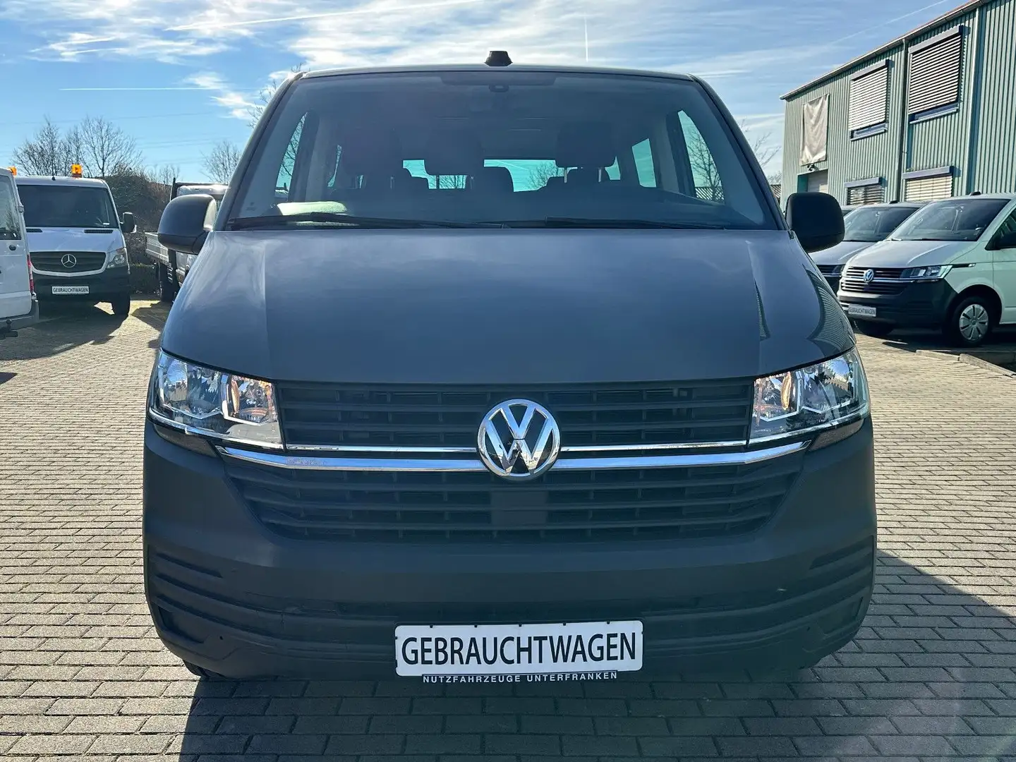Volkswagen T6 Caravelle T6.1 Caravelle 9-SITZER/1.HD+APP-C+2.VERDAMPFER Grau - 2
