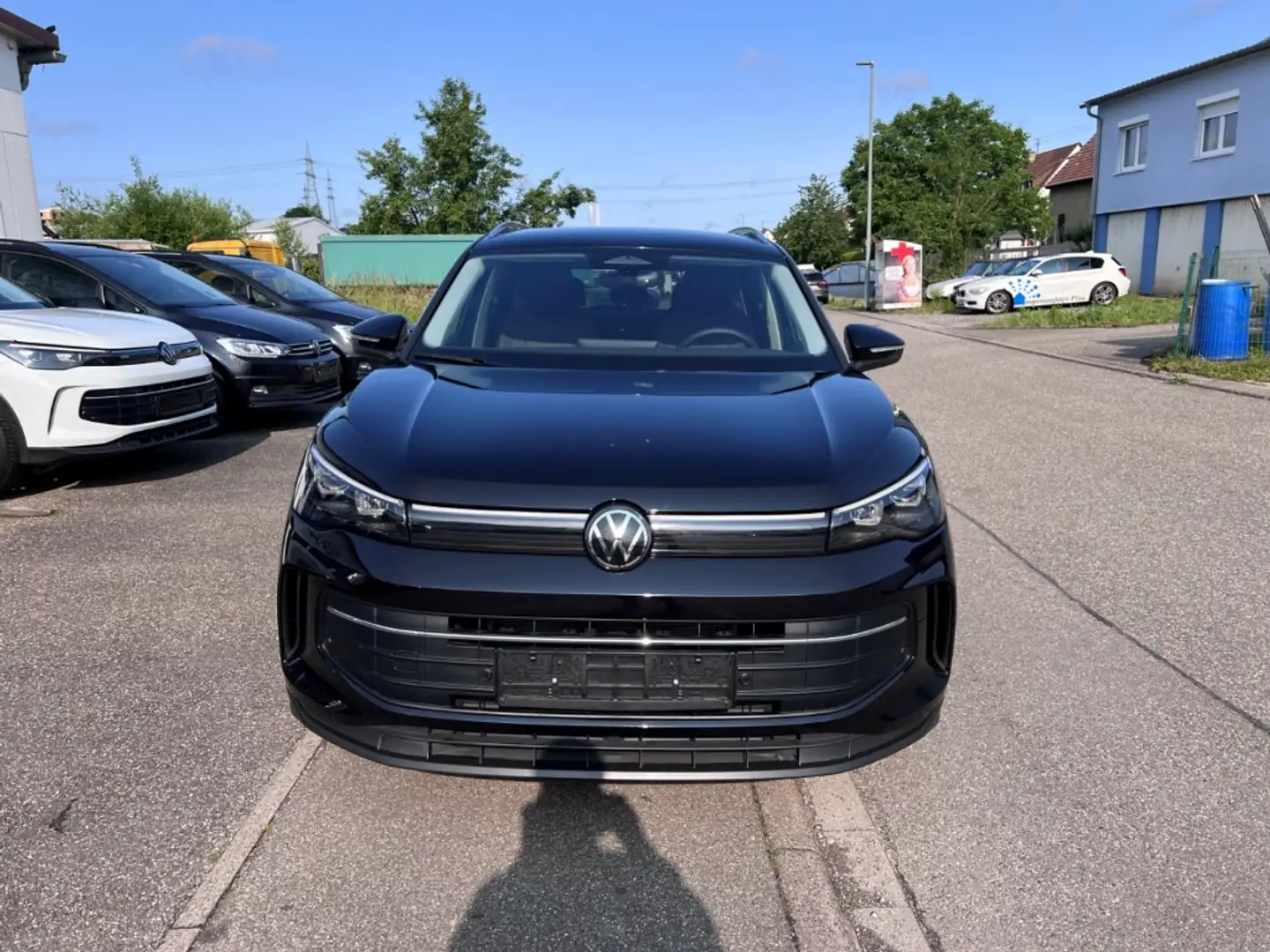 Volkswagen Tiguan 1.5eTSI DSG Life ACC AHK LED NAVI RFK Schwarz - 2