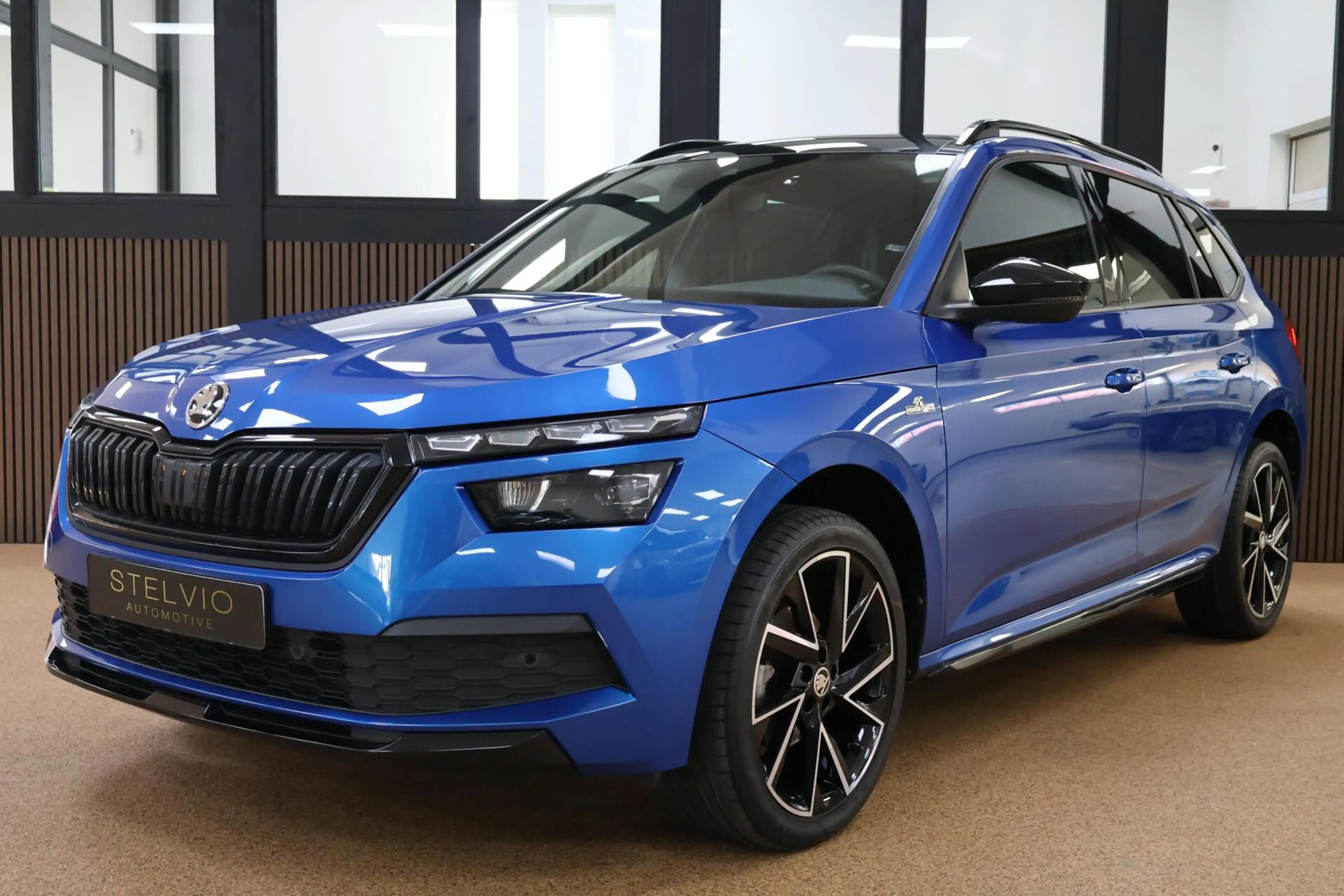 Skoda Kamiq 1.0 TSI Monte Carlo — photo 3