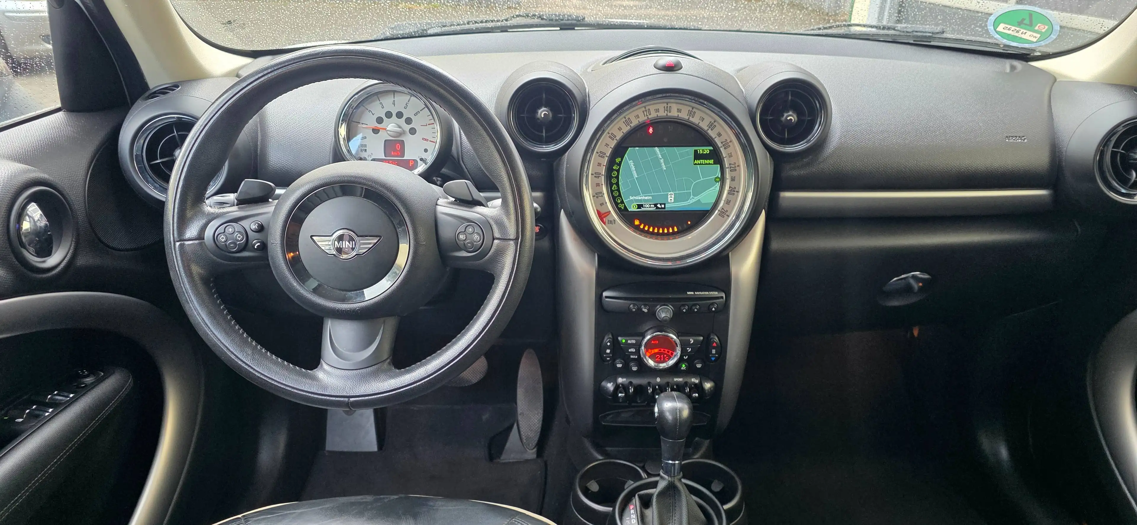 MINI One Countryman Pano*Leder*Auto*Navi*PDC*Xenon*Garantie — photo 9