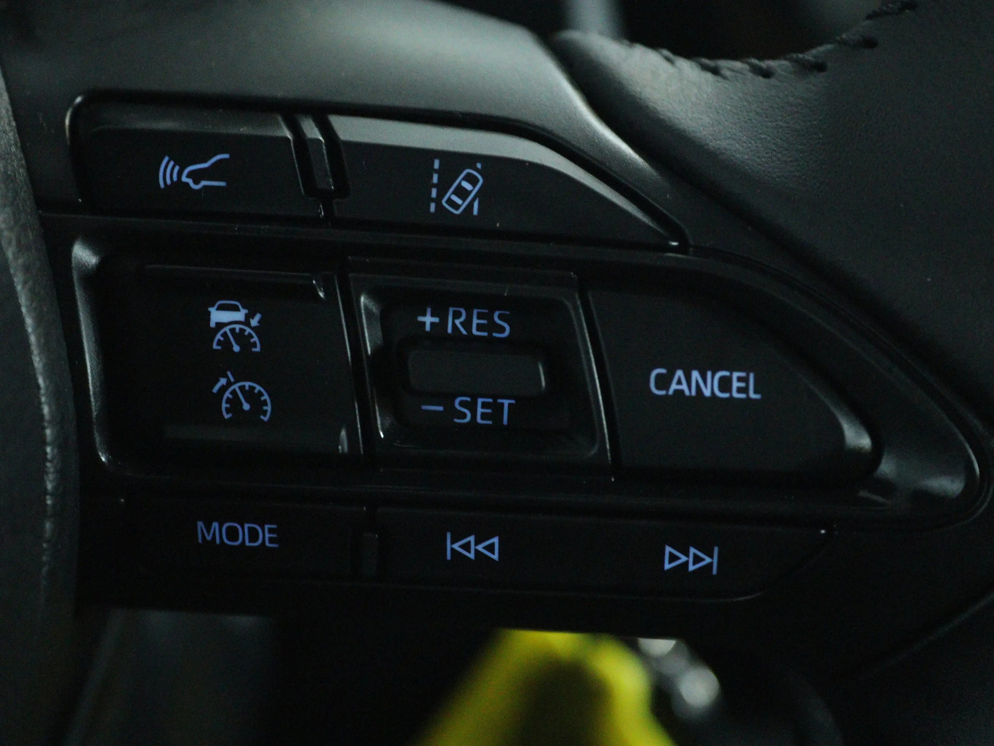 Toyota Aygo X 1.0 VVT-i MT Play | Apple CarPlay / Android Auto ( — photo 7